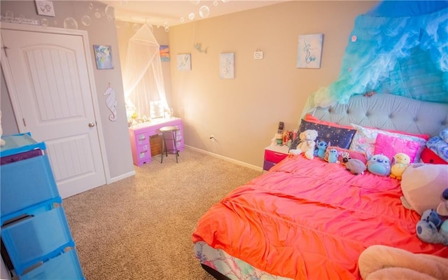 view of carpeted bedroom