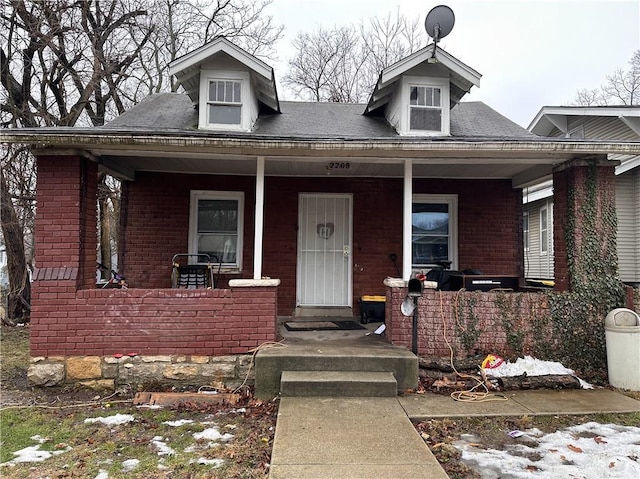 view of front of house featuring a porch