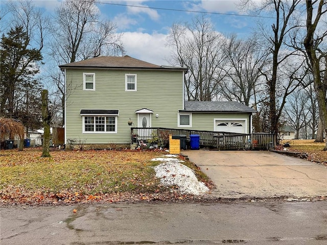 view of front of house with a garage