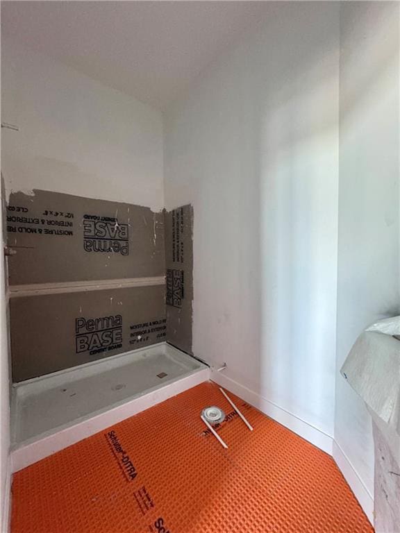 10332 N Potter Ave, Kansas City, MO 64157 - bathroom featuring baseboards