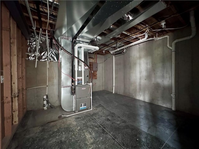 10332 N Potter Ave, Kansas City, MO 64157 - unfinished below grade area with heating unit