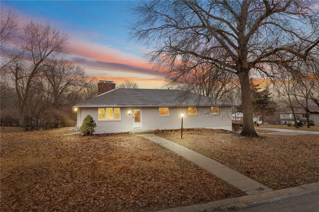 view of front of property