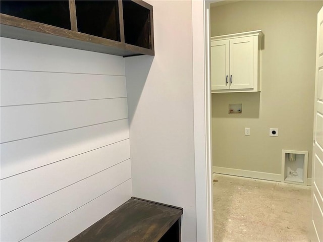 1102 Noah Ln, Kearney, MO 64060 - mudroom featuring baseboards