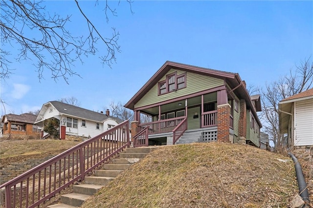 view of front of house with covered porch