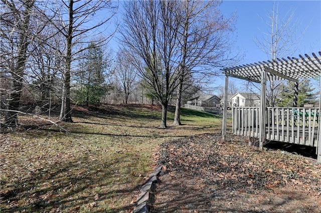 view of yard with a pergola