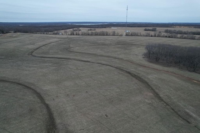 3724 Newman Rd, Perry, KS 66073
