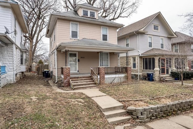 view of front of house featuring a porch