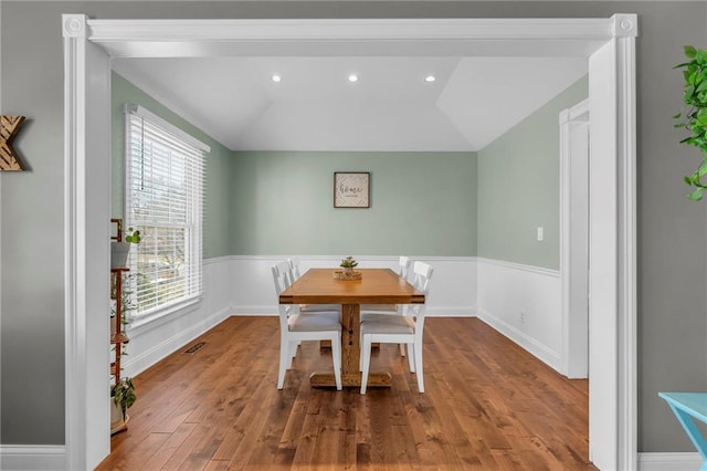 dining space with visible vents, recessed lighting, baseboards, and wood finished floors