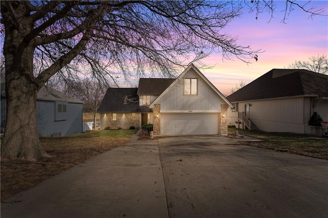 view of front of house featuring a garage