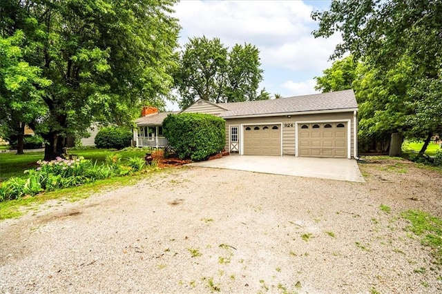 view of front facade featuring a garage