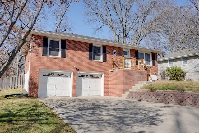 view of front facade with a garage