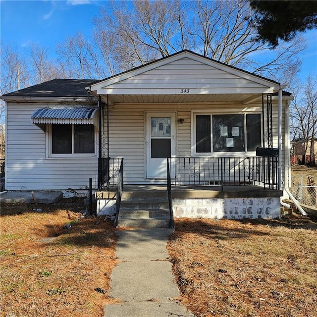 view of front of property featuring a porch