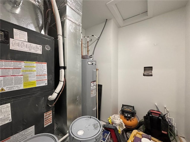 4909 S Creek Woods Dr, Saint Joseph, MO 64507 - utilities featuring electric water heater and heating unit