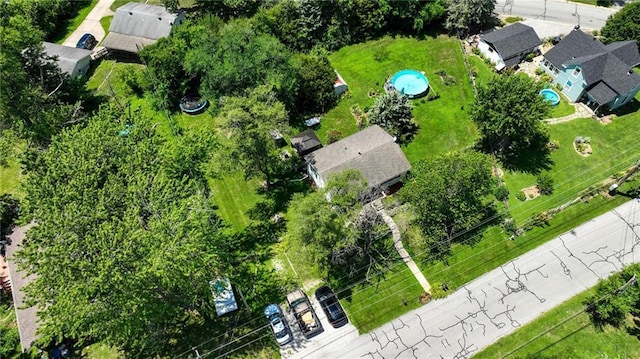 746 Salem Rd, Excelsior Springs, MO 64024 - aerial view of a pool area