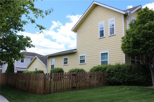 3155 SW Gardenia St, Lees Summit, MO 64081 - view of home's exterior