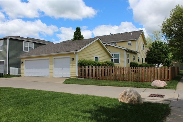 3155 SW Gardenia St, Lees Summit, MO 64081 - traditional home with an attached garage and driveway