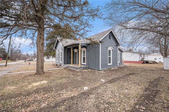 view of front of house featuring a porch