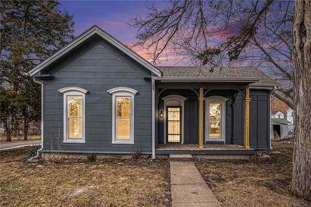 view of front of property featuring a porch