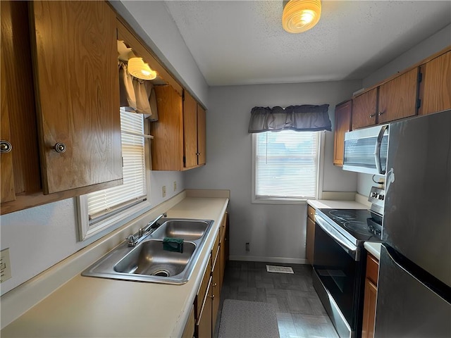 3311 Flora Ave, Kansas City, MO 64109 - photo 6
