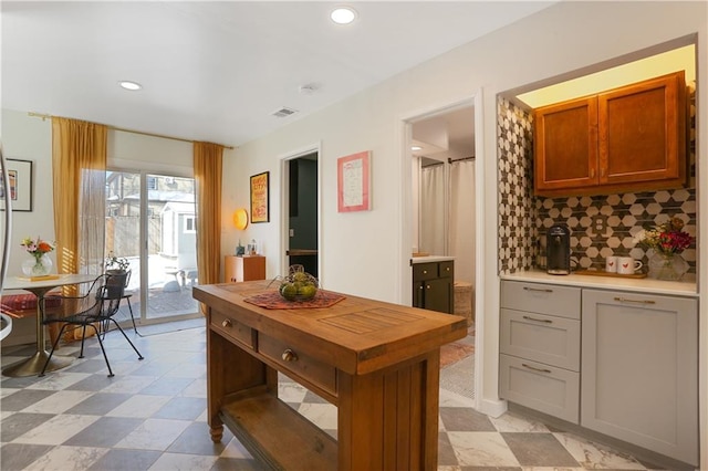 kitchen with tasteful backsplash