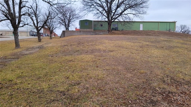 619 Main St, Mound City, KS 66056 - view of yard