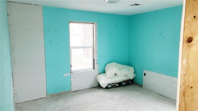 619 Main St, Mound City, KS 66056 - view of unfurnished room
