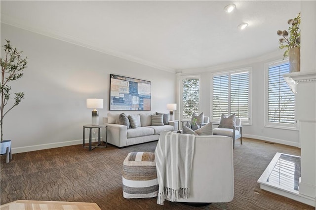 living area featuring crown molding, visible vents, baseboards, and carpet flooring