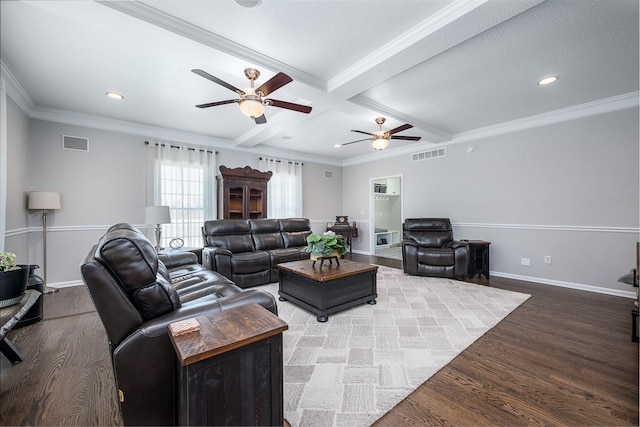 22330 Mclouth Rd, Mclouth, KS 66054 - living area featuring baseboards, visible vents, and wood finished floors