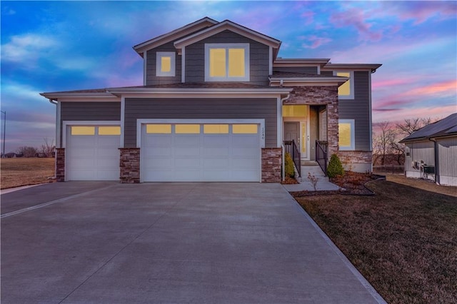 view of front of property featuring a garage