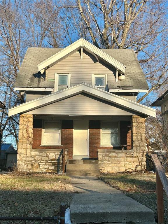 5609 Highland Ave, Kansas City, MO 64110 - photo 1