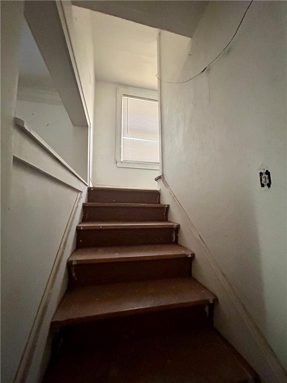 5609 Highland Ave, Kansas City, MO 64110 - photo 36