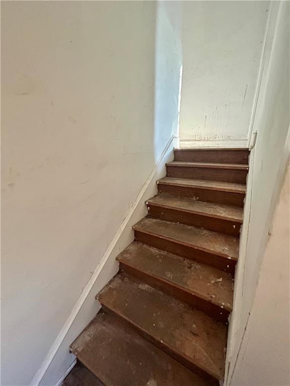 5609 Highland Ave, Kansas City, MO 64110 - photo 37