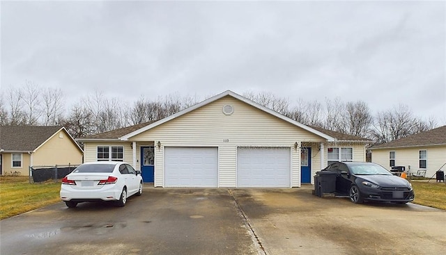 view of front facade featuring a garage