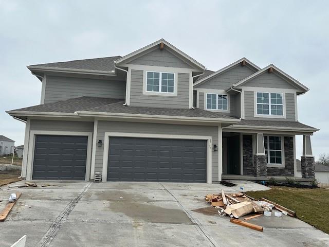 view of front of house featuring a garage