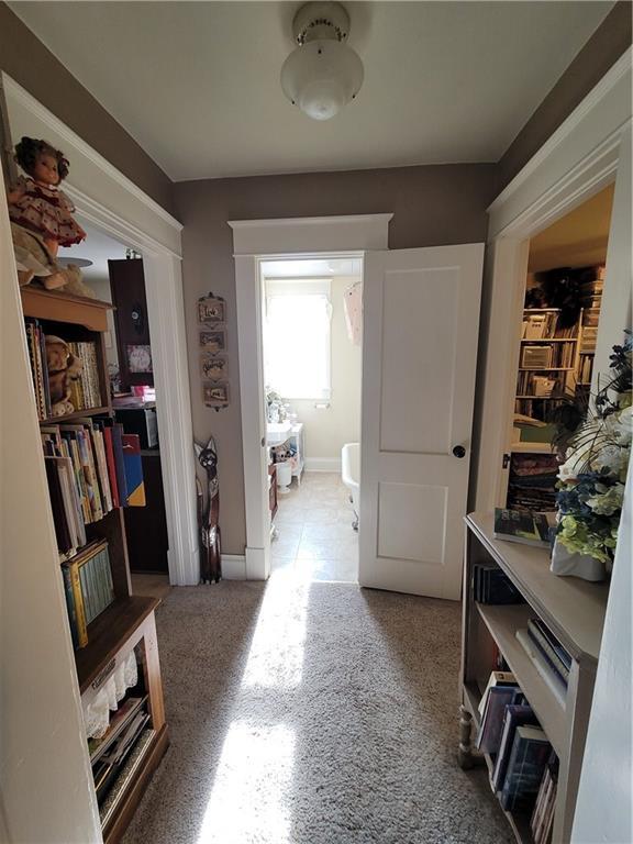 513 S Business Highway 13, Lexington, MO 64067 - view of corridor