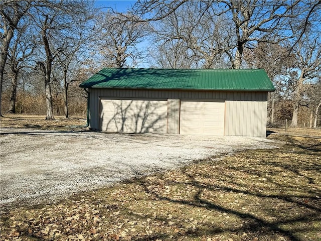 view of detached garage