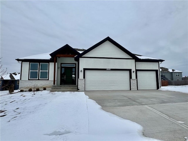 view of front of home featuring a garage