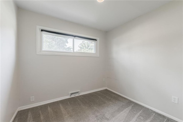 11413 Palmer Ave, Kansas City, MO 64134 - empty room with carpet and baseboards