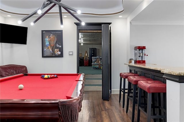 recreation room with pool table, baseboards, a dry bar, recessed lighting, and dark wood-style flooring