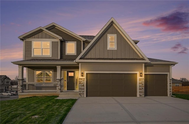 craftsman-style home featuring a porch