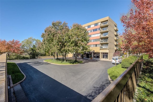 2525 Main St Unit 106, Kansas City, MO 64108 - view of apartment building / complex