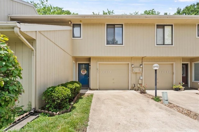 12334 Charlotte St, Kansas City, MO 64146 - photo 1