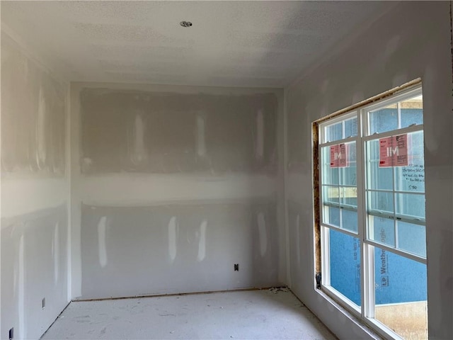 17388 S Kaw St, Olathe, KS 66062 - view of empty room