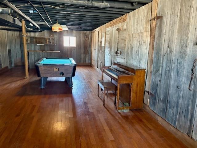 playroom with pool table and wood finished floors