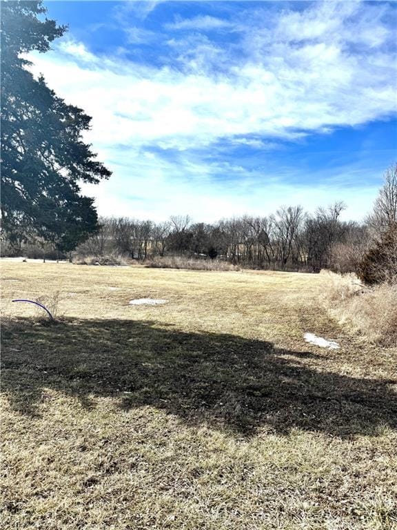 Listing photo 3 for 1101 Tiger Rd, Effingham KS 66023