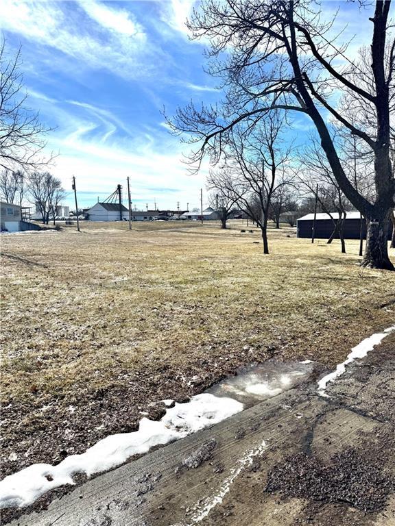 709 Seabury St, Effingham KS, 66023 land for sale