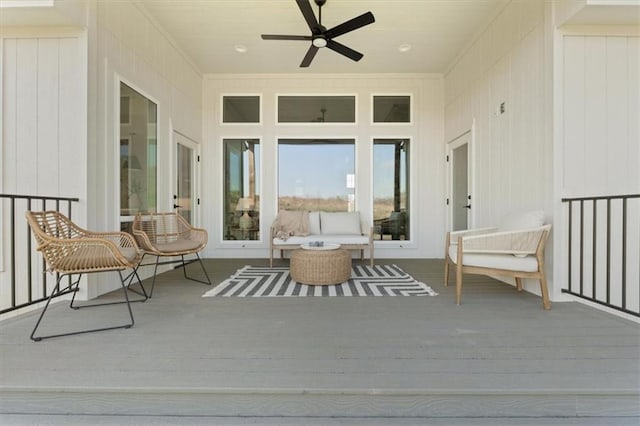 exterior space featuring a ceiling fan