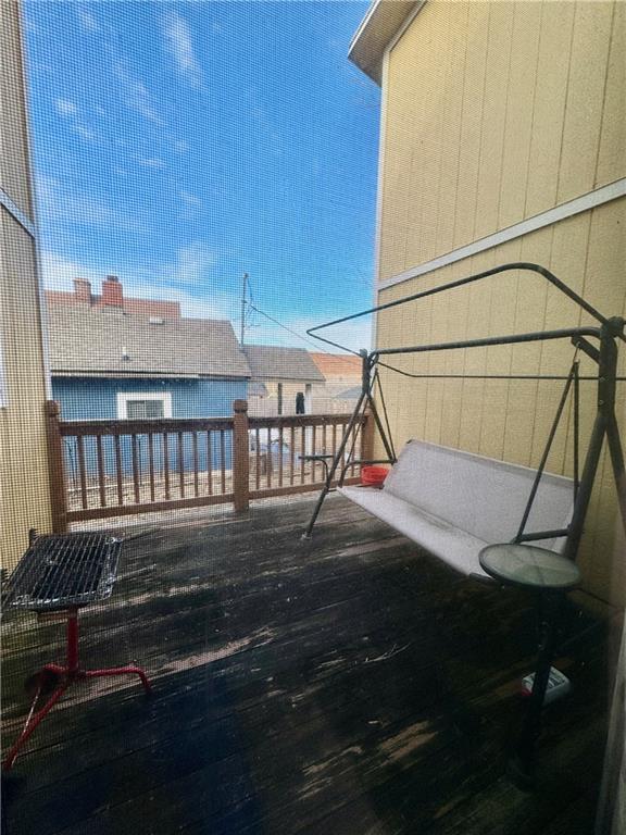 718 Oakland Ave, Kansas City, KS 66101 - view of wooden terrace