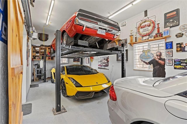 garage with washer / dryer