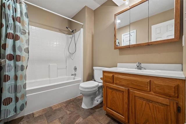 bathroom featuring shower / tub combo with curtain, vanity, and toilet